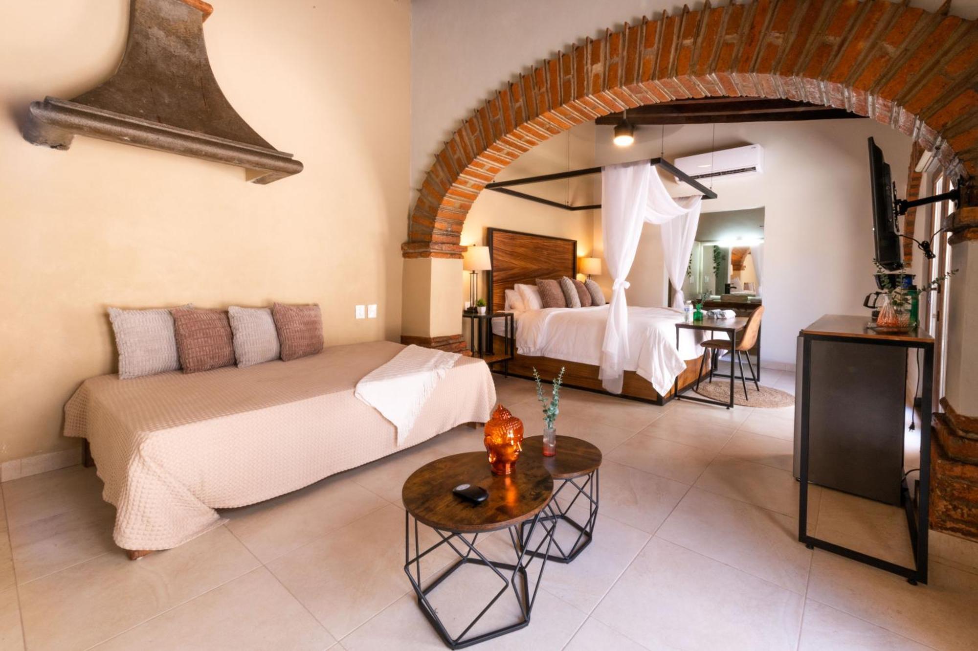 Hotel Casa Victoria Malecon - Adults Only Puerto Vallarta Esterno foto